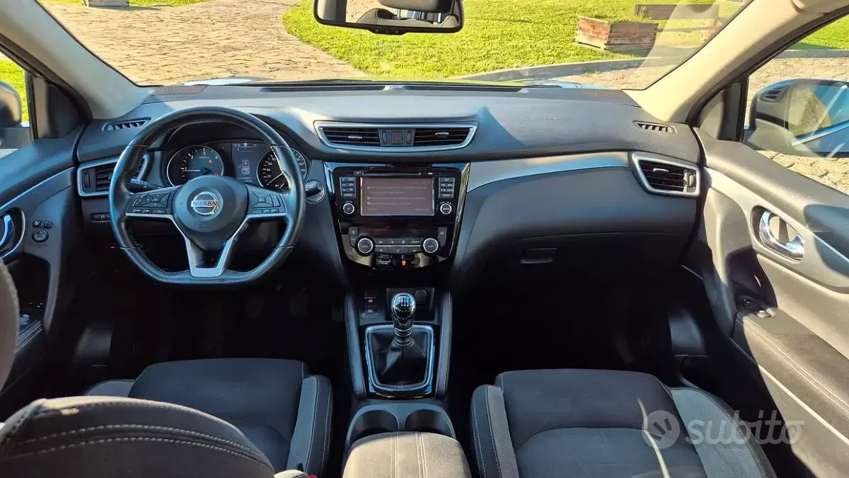 Usata Nissan Qashqai 116 CV (85 kW) 2018 Grigio SUV