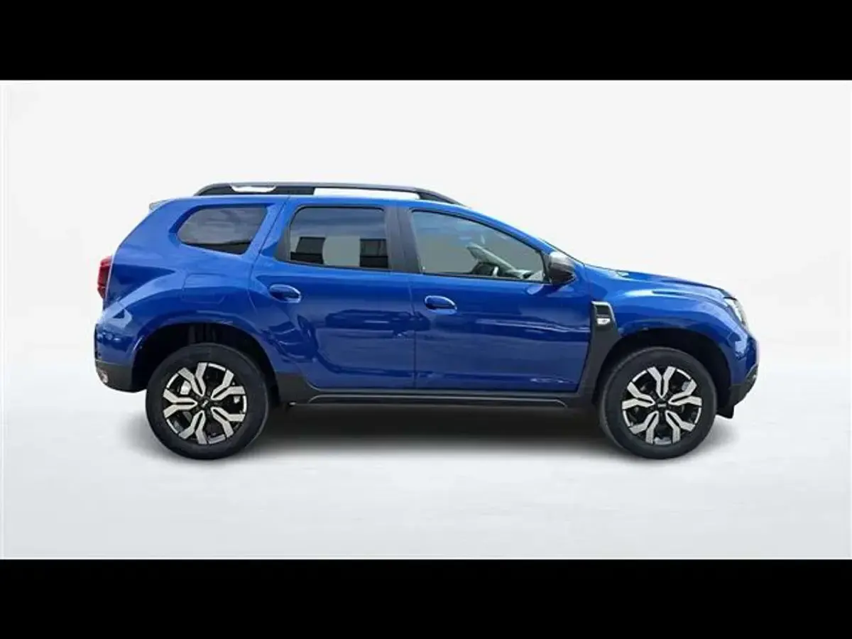 Usata Dacia Duster Journey 101 CV (74 kW) 2023 Blu chiaro SUV