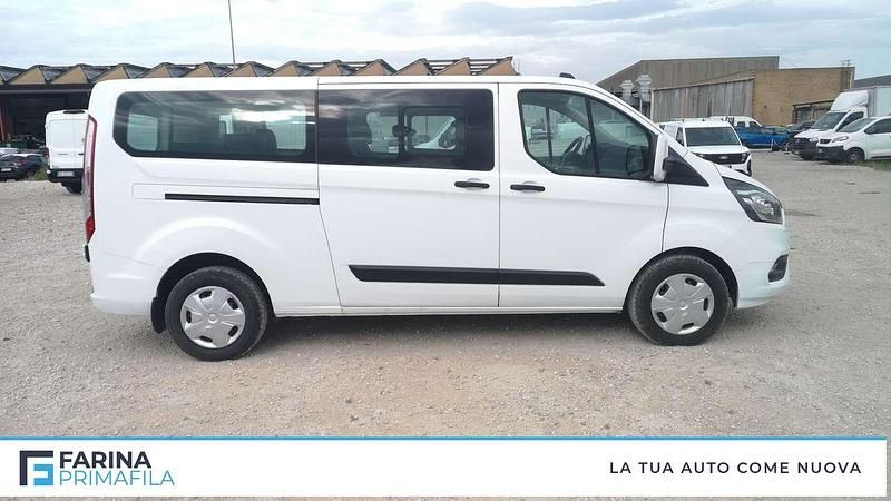 Usata Ford Transit Custom Trend 131 CV (96 kW) 2022 Bianco Station wagon