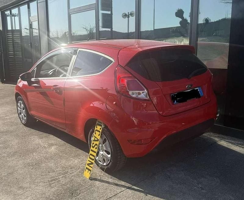 Usata Ford Fiesta 82 CV (60 kW) 2016 Berlina