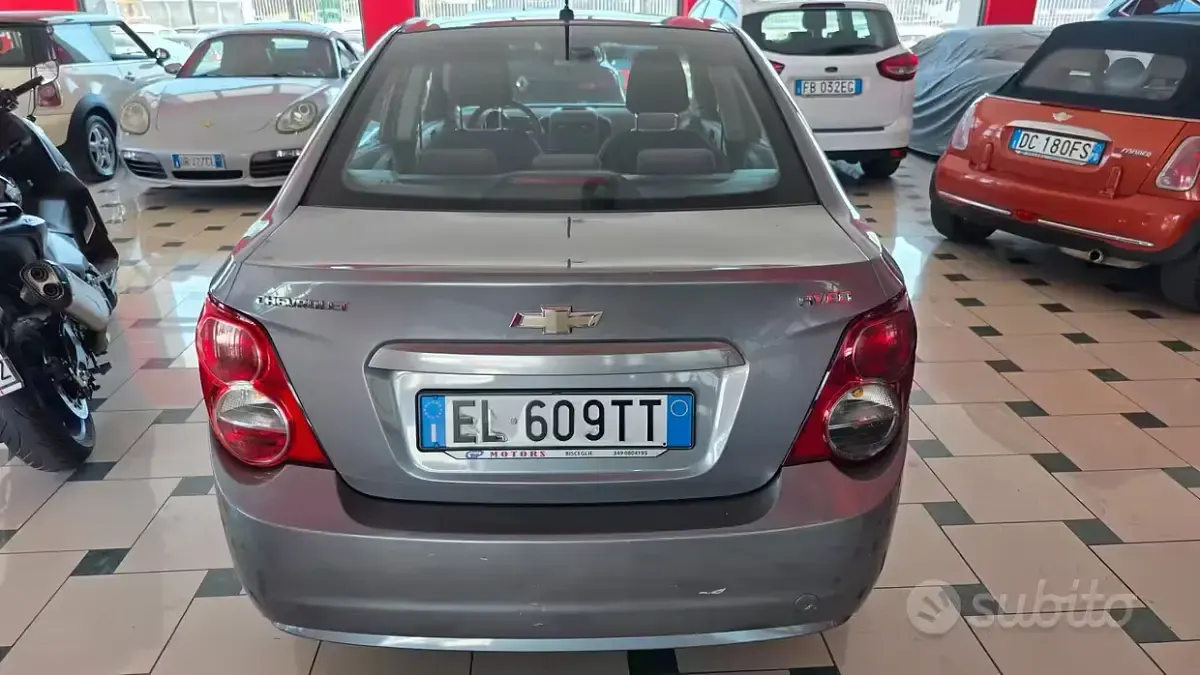 Usata Chevrolet Aveo LT 75 CV (55 kW) 2012 Grigio Berlina