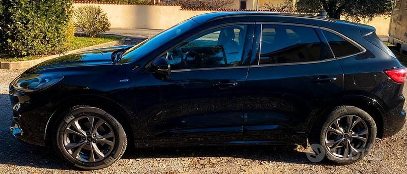 Usata Ford Kuga ST-Line X 120 CV (88 kW) 2022 Nero SUV