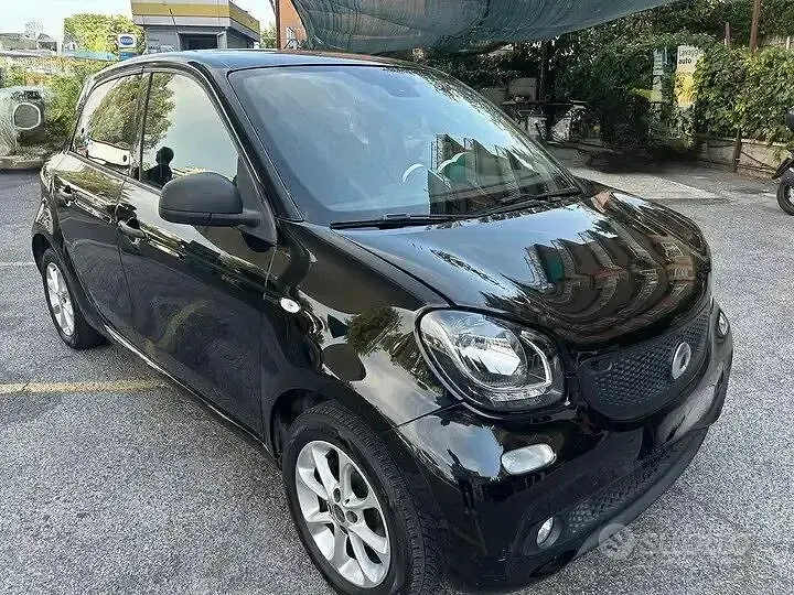 Usata Smart ForFour Passion 71 CV (52 kW) 2018 Nero Utilitaria