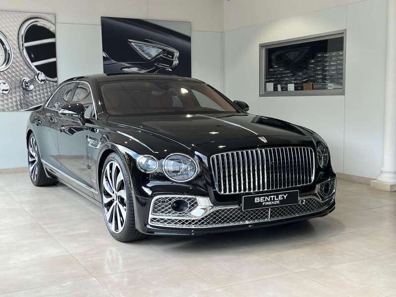 Nuova Bentley Flying Spur 544 CV (400 kW) 2025 Nero Berlina