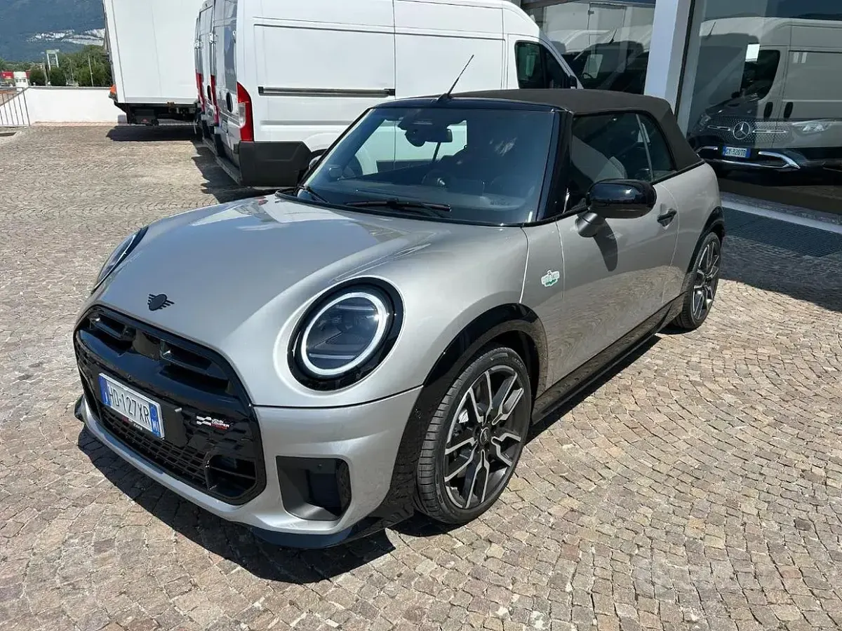 Nuova Mini John Cooper Works Cabriolet 204 CV (150 kW) 2026 Grigio metallizzato Cabrio