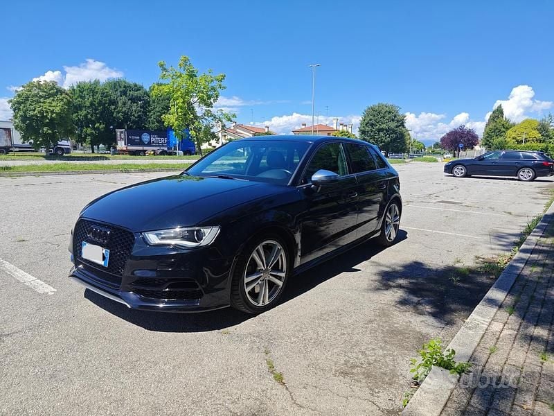 Nero Usata 2016 Audi S3 Tre volumi | 22.000 € (Ottimo prezzo) - Immagine 1/4