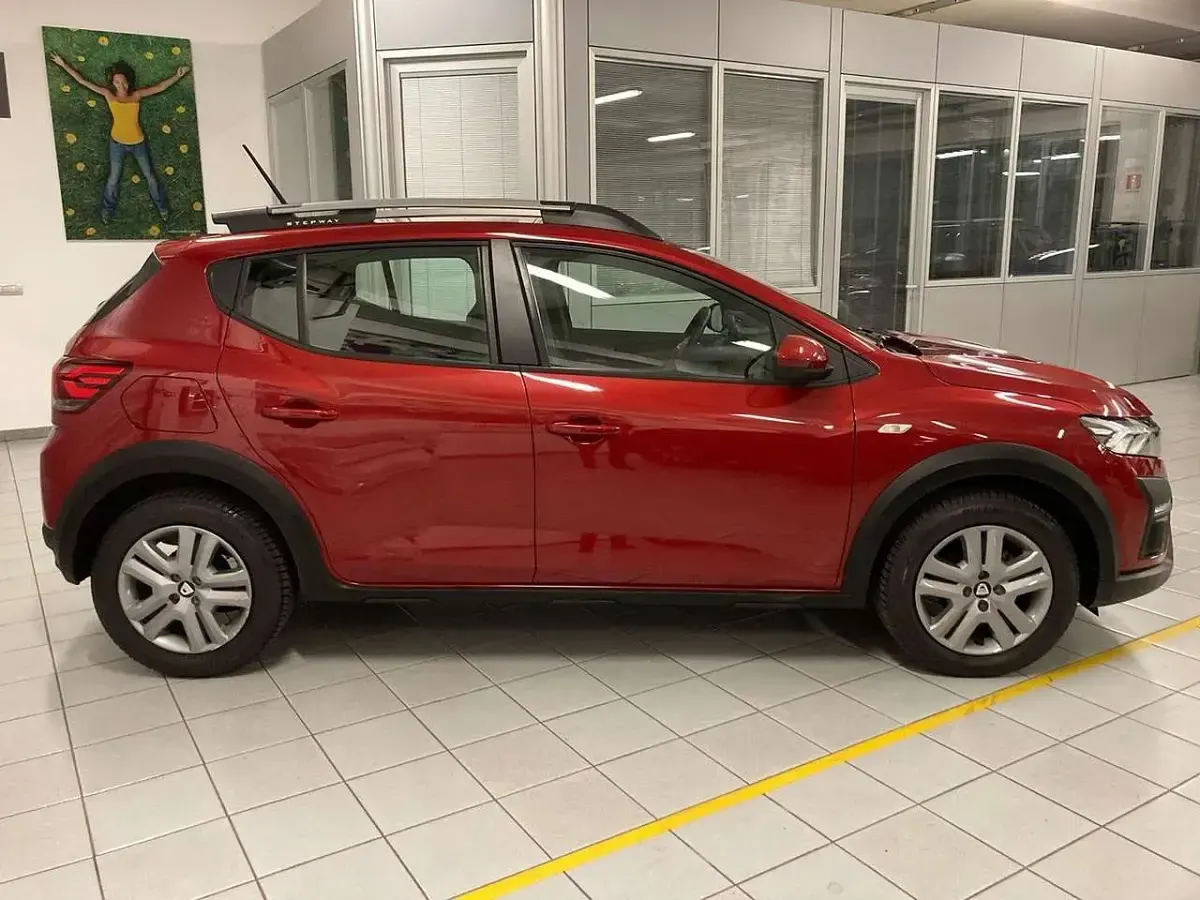 Brugt Dacia Sandero Comfort 101 HK (74 kW) 2023 Rød Sedan
