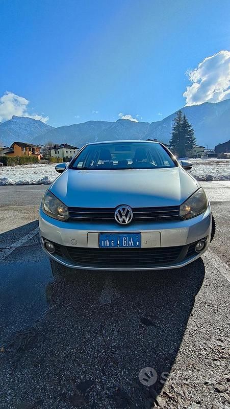 Usata VW Golf VI Trendline 105 CV (77 kW) 2011 Grigio Utilitaria