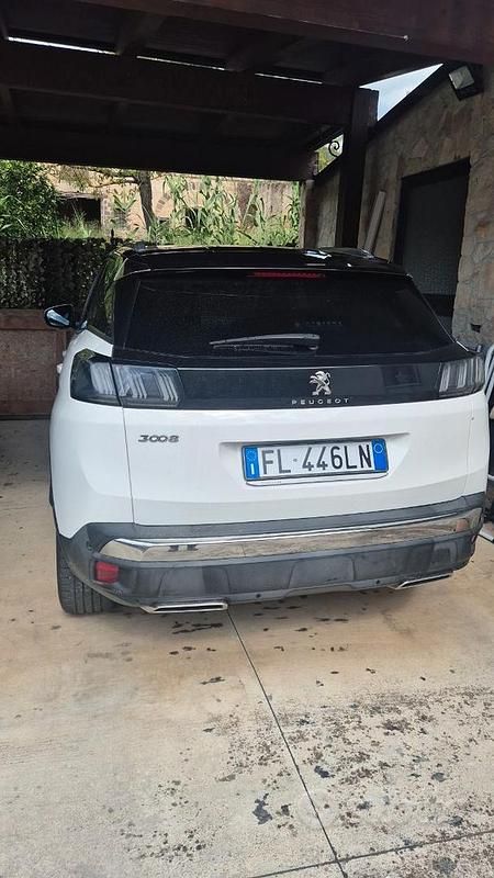 Usata Peugeot 3008 120 CV (88 kW) 2018 SUV