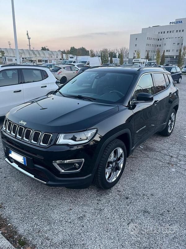 Usata Jeep Compass Limited 120 CV (88 kW) 2017 Nero SUV