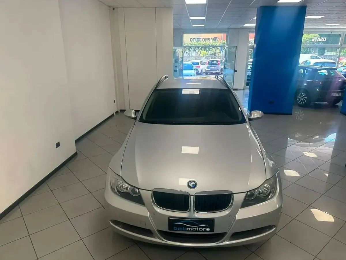 Usata BMW 320 177 CV (130 kW) 2010 Argento Station wagon