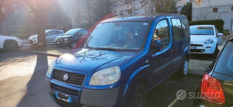 Usata Fiat Doblò 103 CV (75 kW) 2006 Monovolume