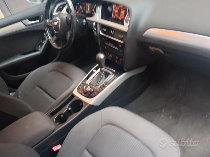 Usata Audi A4 143 CV (105 kW) 2011 Grigio Station wagon