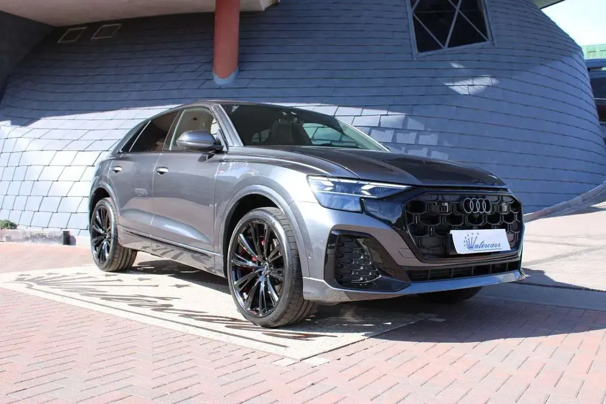 Nuova Audi Q8 286 CV (210 kW) 2026 Grigio SUV