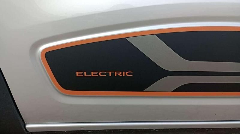 Usata Dacia Spring Comfort Plus 19 kW (26 CV) 2022 Other Utilitaria