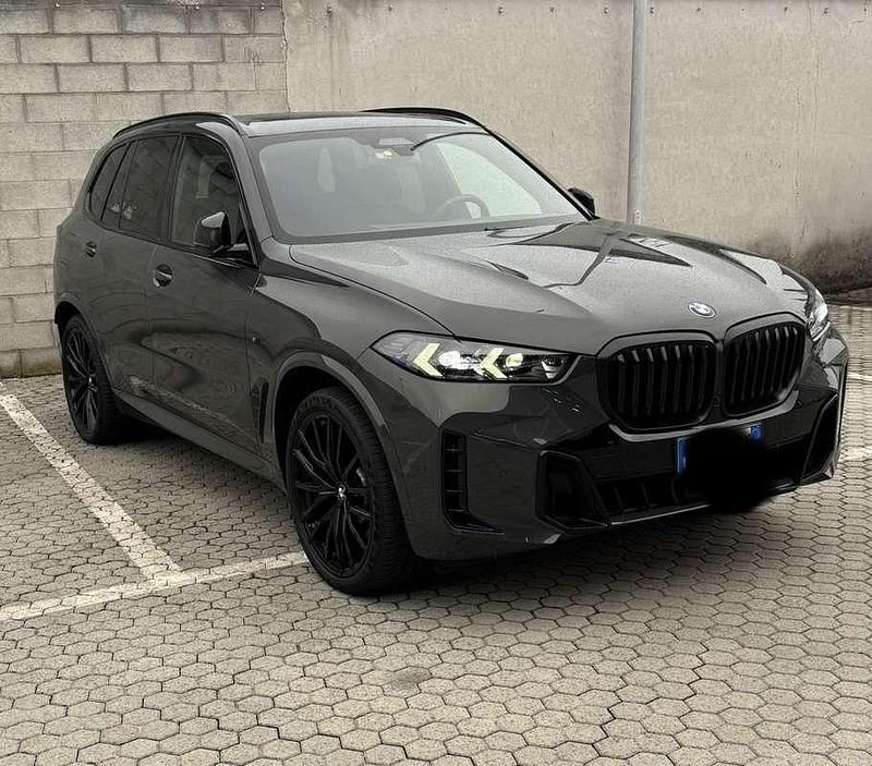 Usata 2024 BMW X5 M Sport SUV | 73.900 € (Super prezzo) - Immagine 1/4