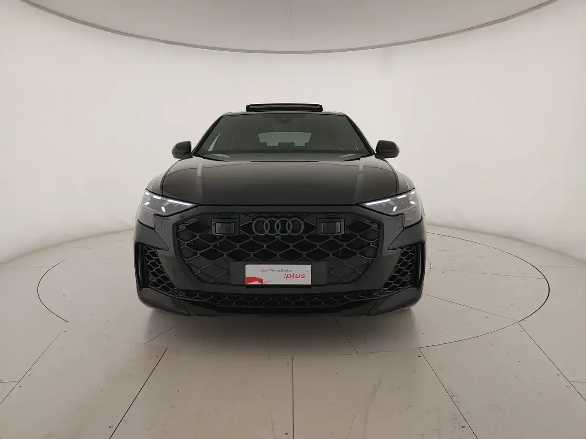 Usata Audi RS Q8 Comfort 600 CV (441 kW) 2025 Nero mito metallizzato SUV