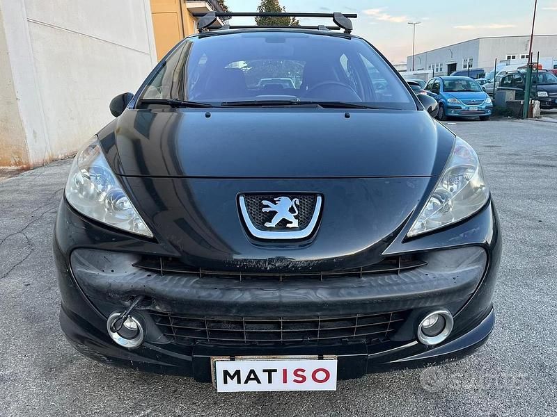 Usata Peugeot 207 90 CV (66 kW) 2007 Nero Berlina