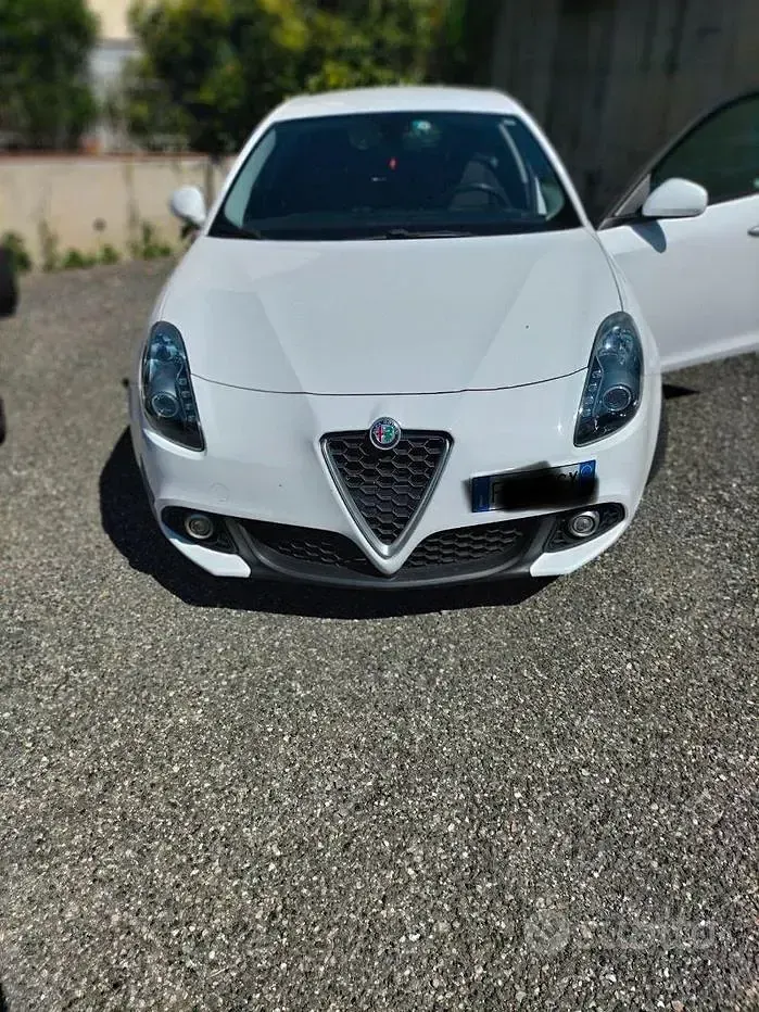 Usata Alfa Romeo Giulietta 120 CV (88 kW) 2016 Bianco Utilitaria