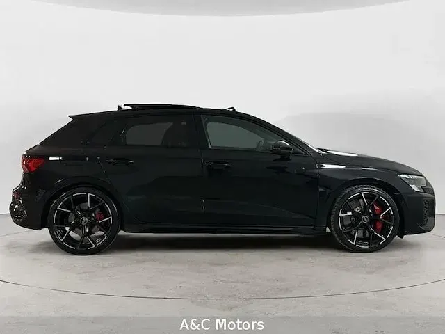Usata Audi RS3 Sportback Premium 400 CV (294 kW) 2023 Nero Utilitaria