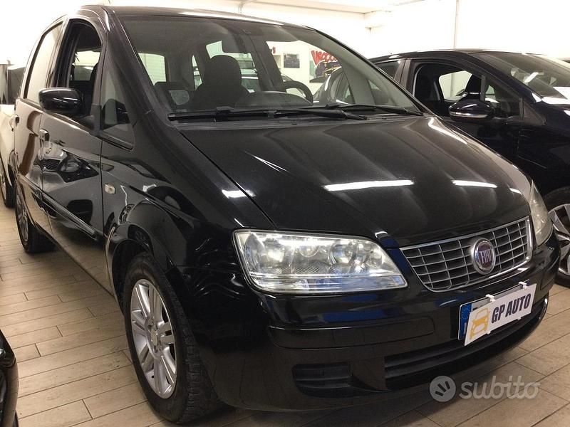 Usata Fiat Idea 77 CV (56 kW) 2010 Nero Monovolume