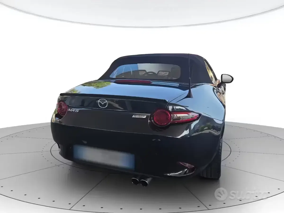 Usata Mazda MX5 Exceed 160 CV (117 kW) 2017 Nero Cabrio