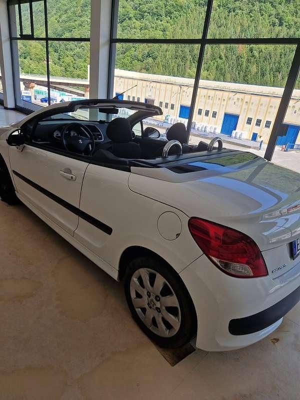 Usata Peugeot 207 CC 120 CV (88 kW) 2010 Bianco Cabrio