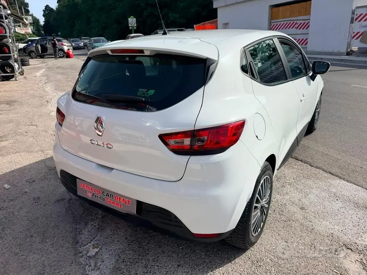 Usata Renault Clio IV 75 CV (55 kW) 2013 Bianco Berlina