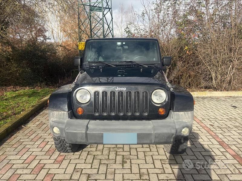 Usata Jeep Wrangler Sahara 177 CV (130 kW) 2008 Nero SUV