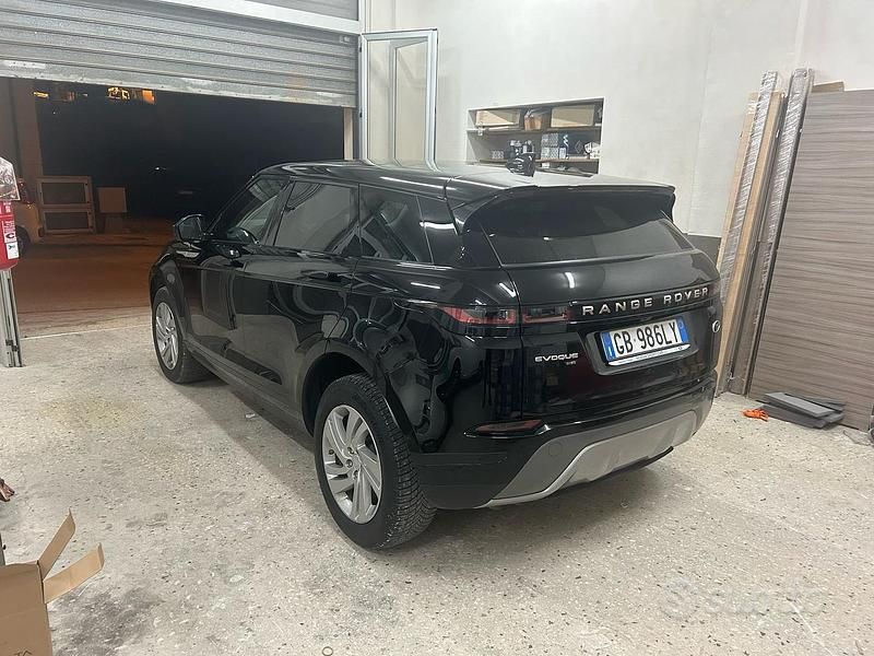 Usata Land Rover Range Rover evoque 150 CV (110 kW) 2020 Nero SUV