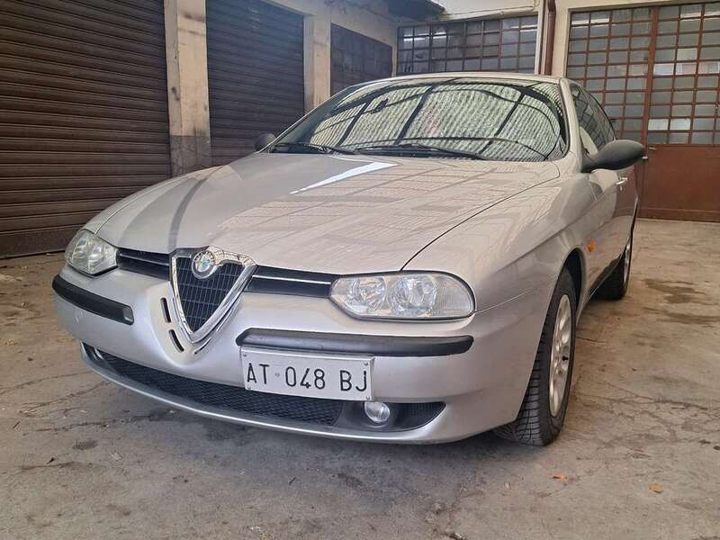 Usato 1998 Alfa Romeo 156 2.5 Benzin 190 CV (6.500 €)