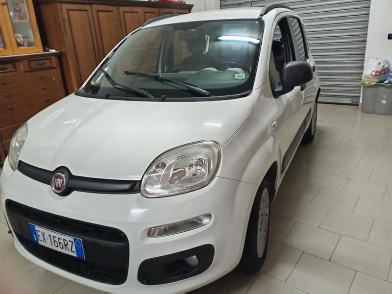 Usata Fiat Panda Lounge 75 CV (55 kW) 2014 Bianco Utilitaria