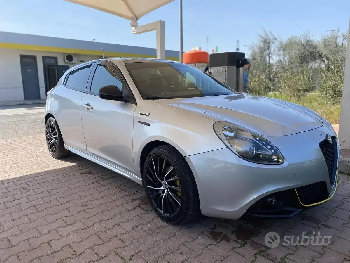 Usata Alfa Romeo Giulietta 120 CV (88 kW) 2015 Grigio Utilitaria