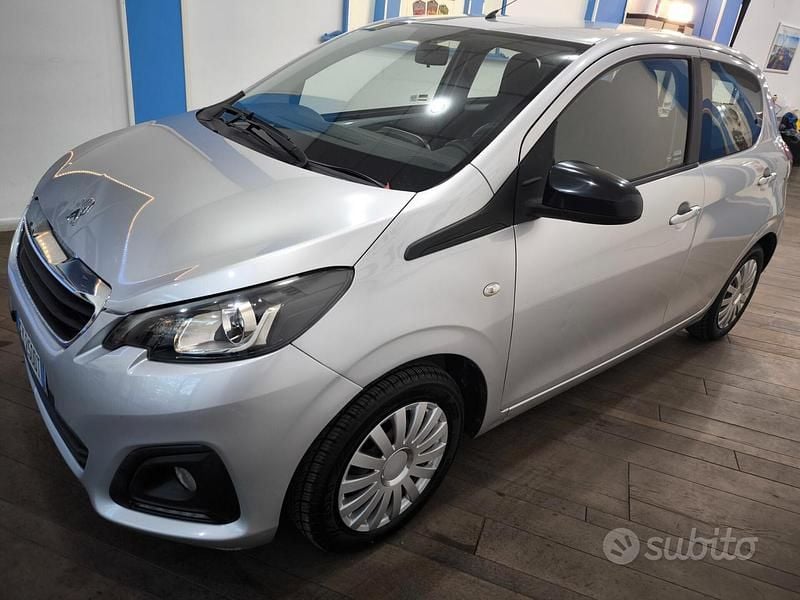 Usata Peugeot 108 Active 69 CV (50 kW) 2015 Grigio Utilitaria