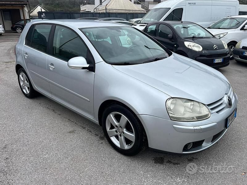 Usata VW Golf VI Sportline 104 CV (76 kW) 2008 Grigio Utilitaria