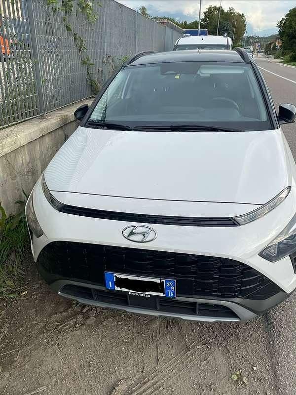 Usata Hyundai Bayon 101 CV (74 kW) 2024 Bianco SUV
