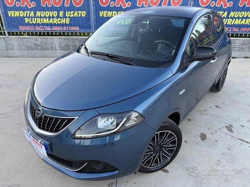 Blu Usata 2022 Lancia Ypsilon Gold Due volumi | 11.400 € (Buon prezzo) - Immagine 1/4