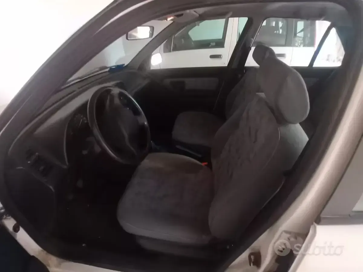 Usata Peugeot 306 75 CV (55 kW) 1995 Bianco Berlina