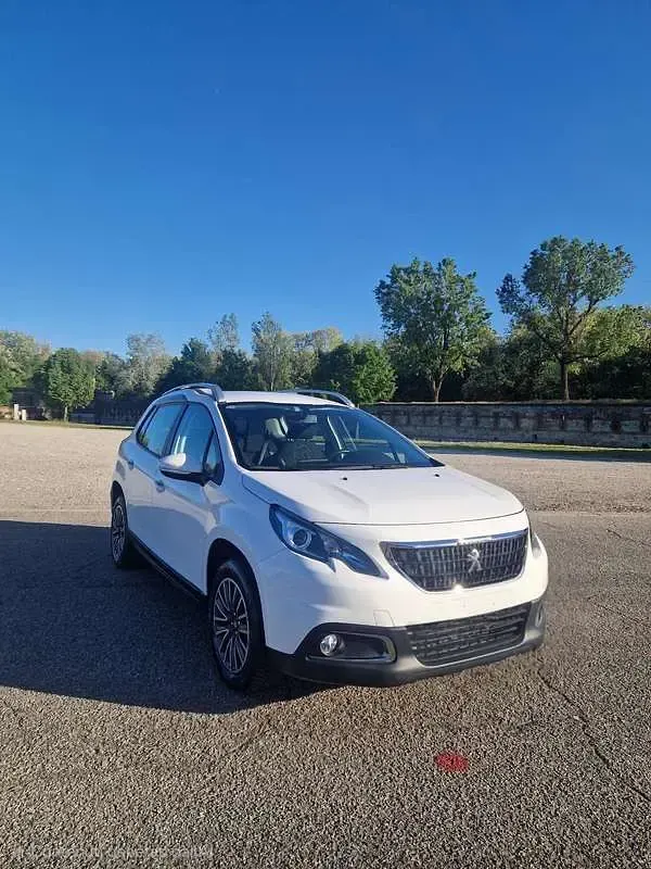 Usata Peugeot 2008 Access 68 CV (50 kW) 2018 SUV