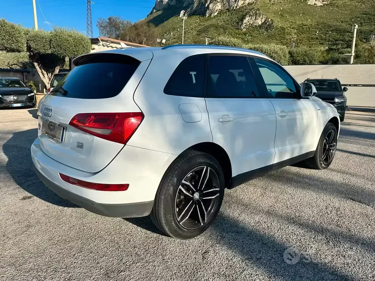 Usata Audi Q5 170 CV (125 kW) 2011 Bianco SUV