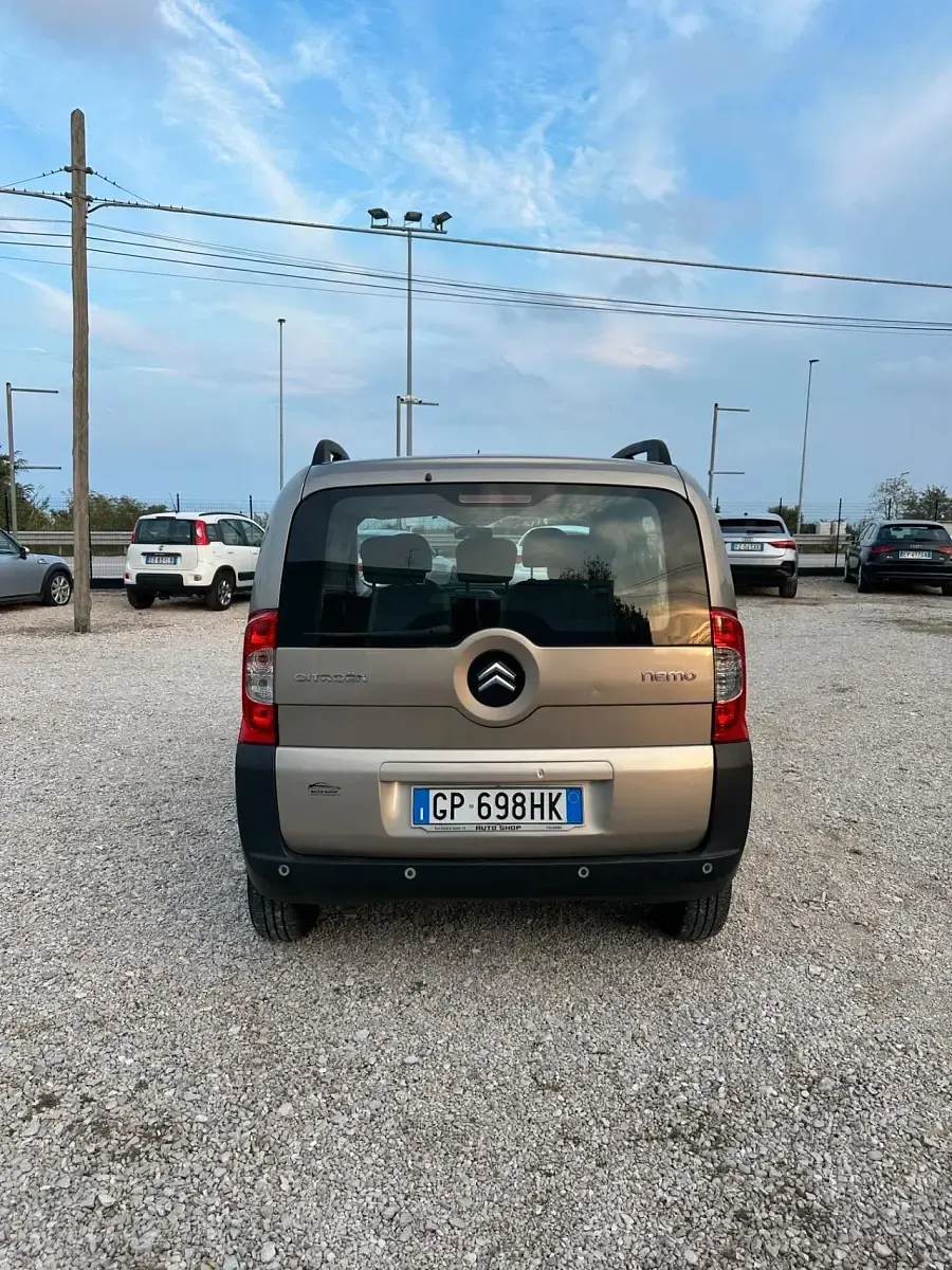 Usata Citroën Nemo XTR 75 CV (55 kW) 2011 Beige Monovolume