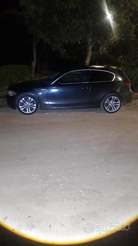 Usata BMW 123 204 CV (150 kW) 2008 Nero Utilitaria