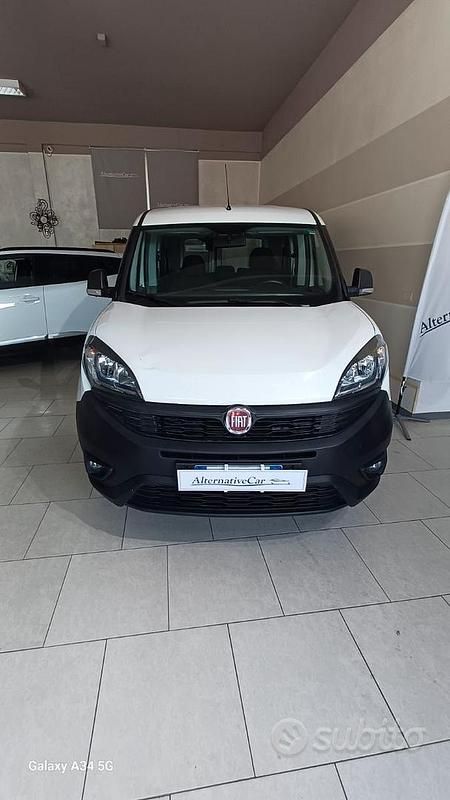 Usata Fiat Doblò Easy 95 CV (69 kW) 2017 Bianco Monovolume