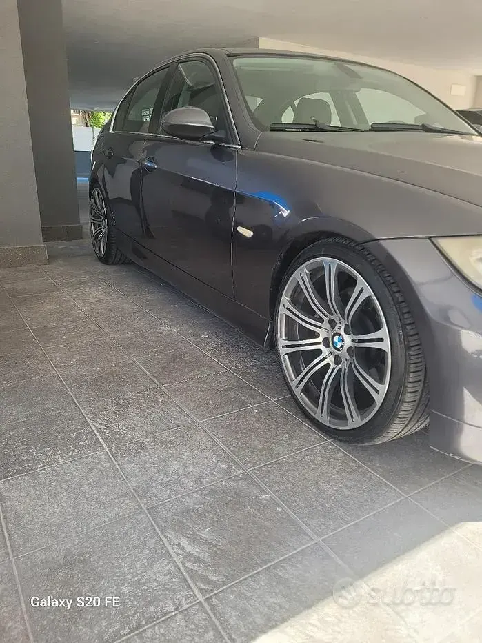 Usata BMW 330 M Sport 231 CV (169 kW) 2005 Grigio Berlina