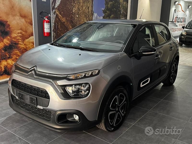 Grigio Usata 2022 Citroën C3 Feel Tre volumi | 14.400 € (Cara) - Immagine 1/4