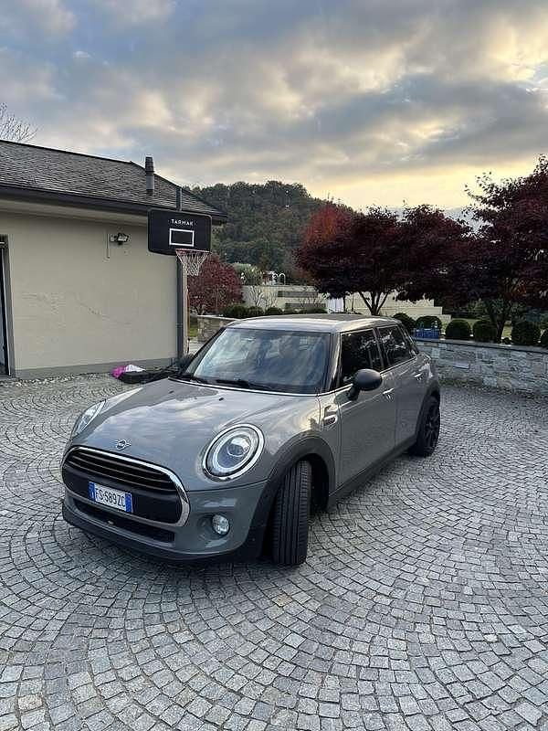 Usata 2018 Mini ONE Due volumi | 12.400 € (Buon prezzo) - Immagine 1/4
