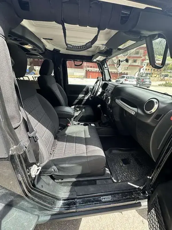Usata Jeep Wrangler Rubicon 200 CV (147 kW) 2011 SUV
