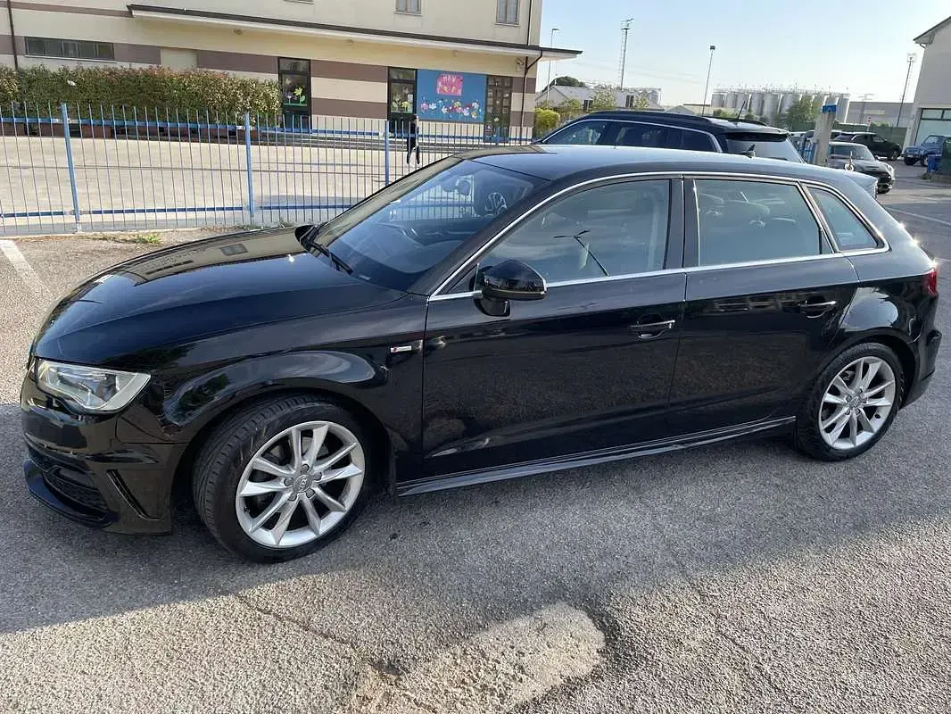 Usata Audi A3 S-Line 110 CV (80 kW) 2015 Nero Berlina