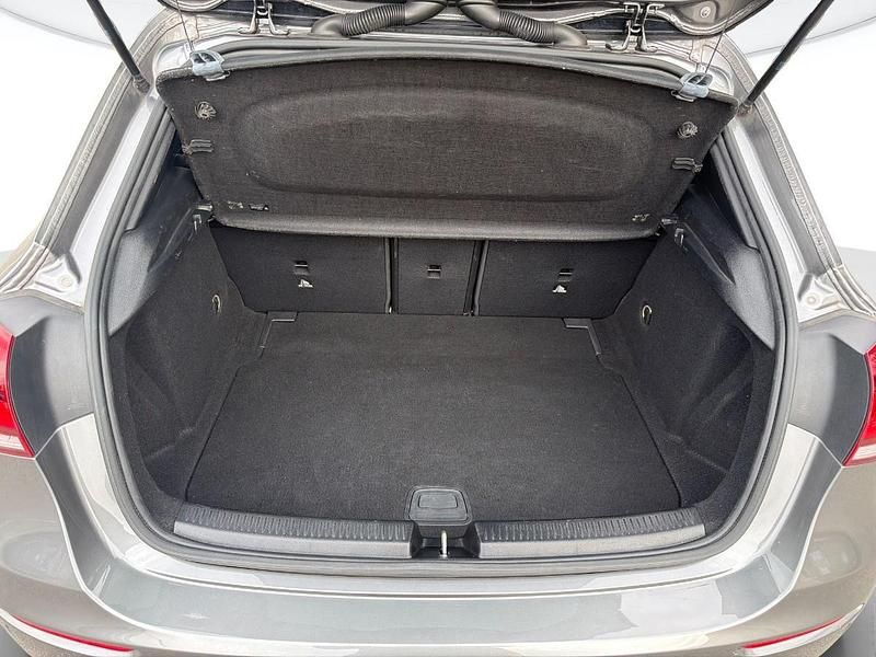 Usata Mercedes A180 116 CV (85 kW) 2019 Grigio