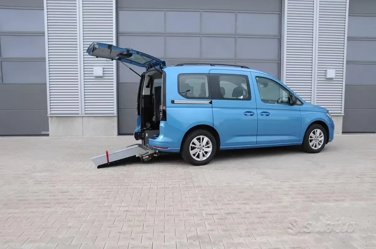 Nuova VW Caddy 101 CV (74 kW) 2026 Blu Monovolume